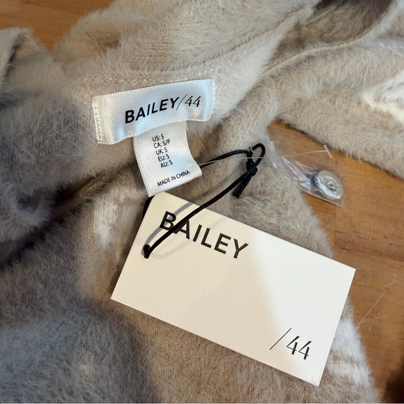 Bailey 44 Cozy Beige Heart Print Fuzzy Cardigan Soft Knit Sweater Cottagecore SM - Picture 7 of 10